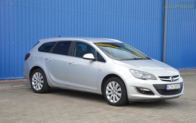 małopolskie Opel Astra cena 32800 przebieg: 183086, rok produkcji 2015 z Chrzanów